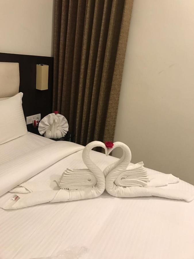 Hotel Anandi Inn Ballia ภายนอก รูปภาพ